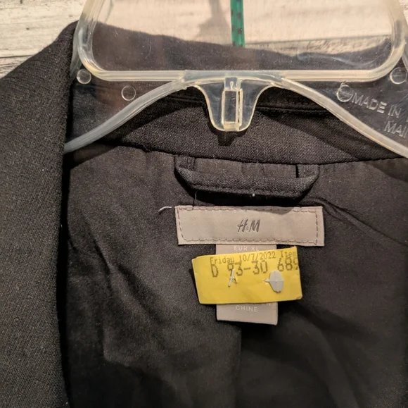 H&M Classic Black Blazer Size XL - Picture 4 of 6